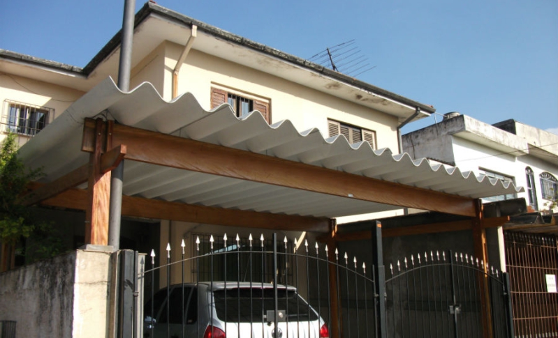 Cobertura para garagem em Chácara Santo Antônio